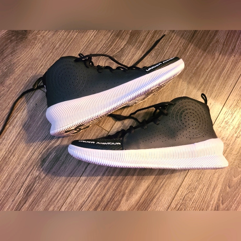under armour sneakers
